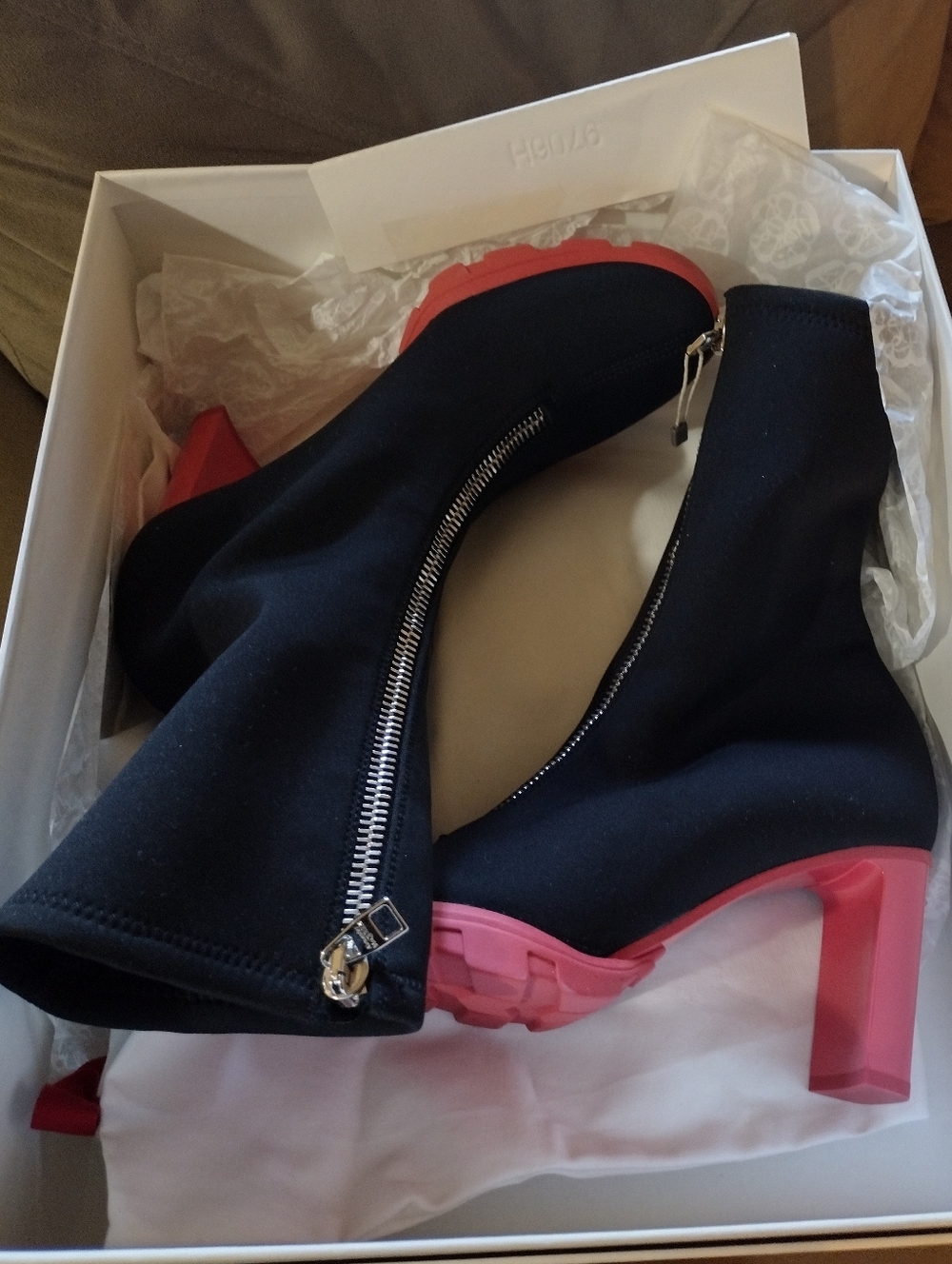 Alexander McQueen Boots - Picture 5 of 6